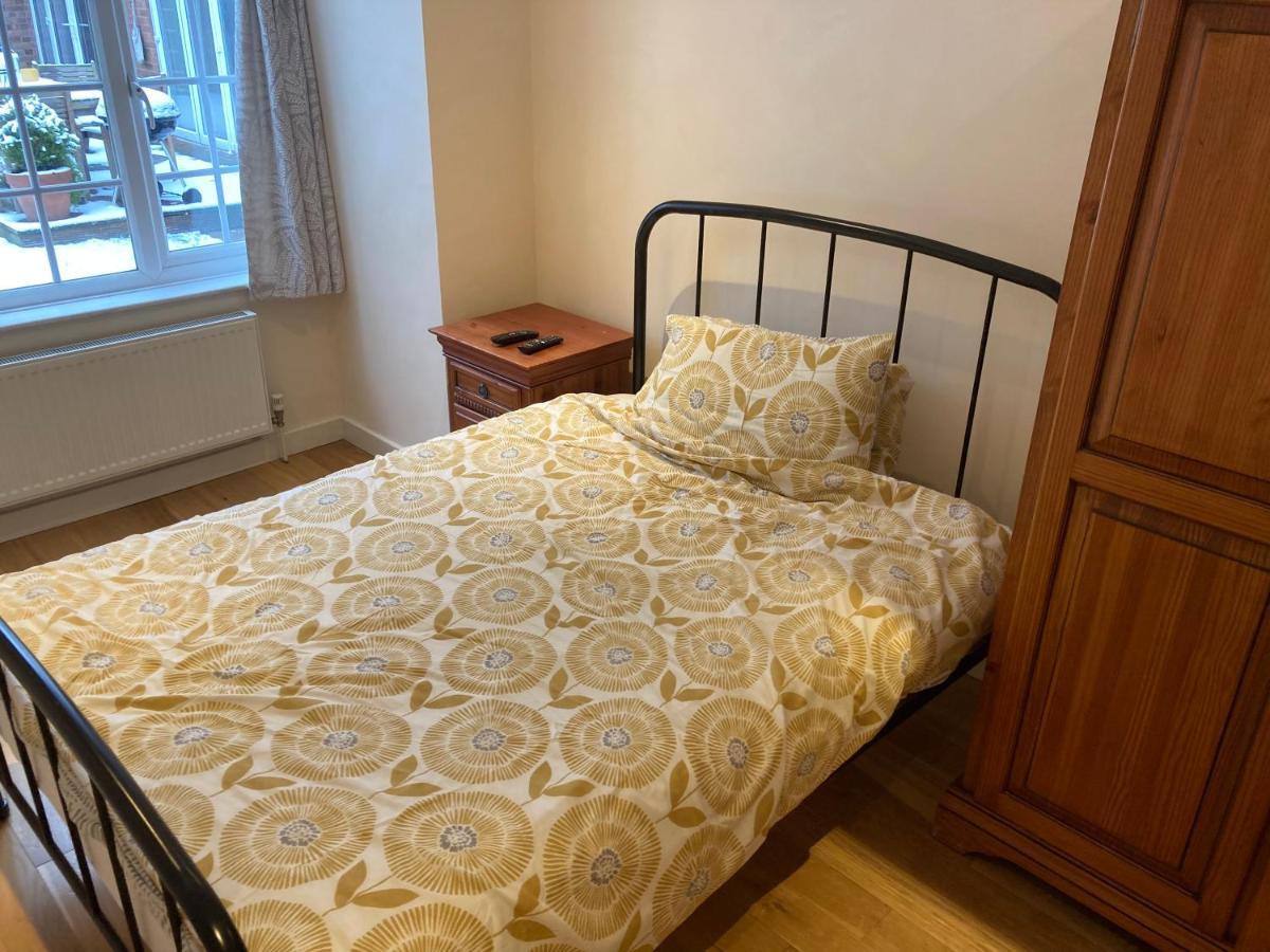 9 Chudleigh Close Apartment Bedford Luaran gambar