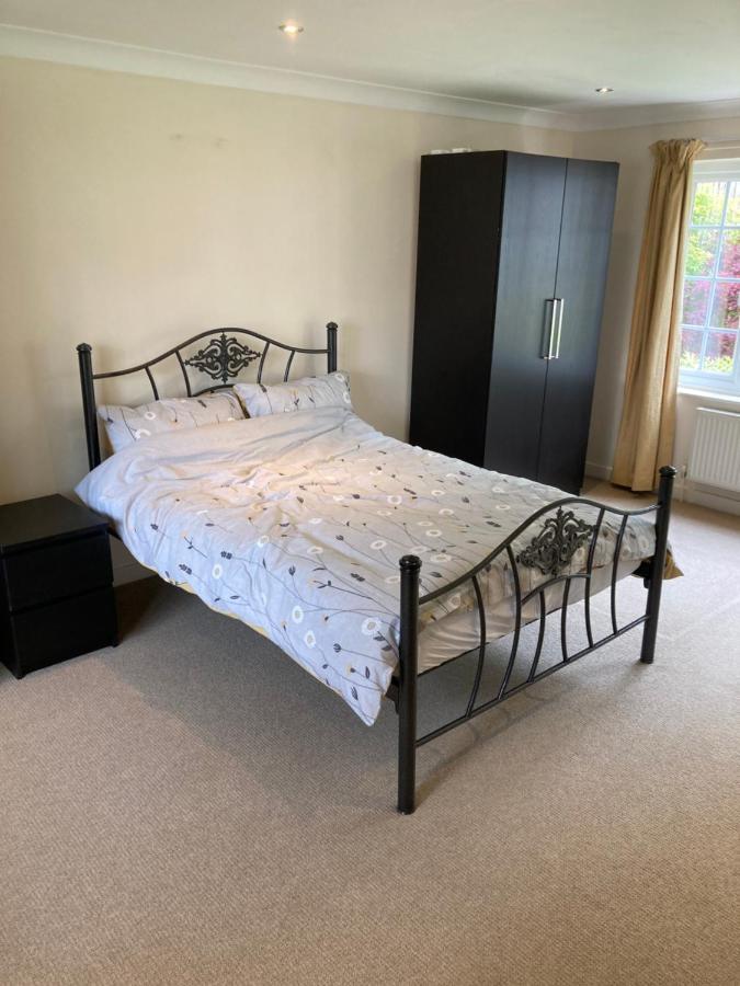 9 Chudleigh Close Apartment Bedford Luaran gambar
