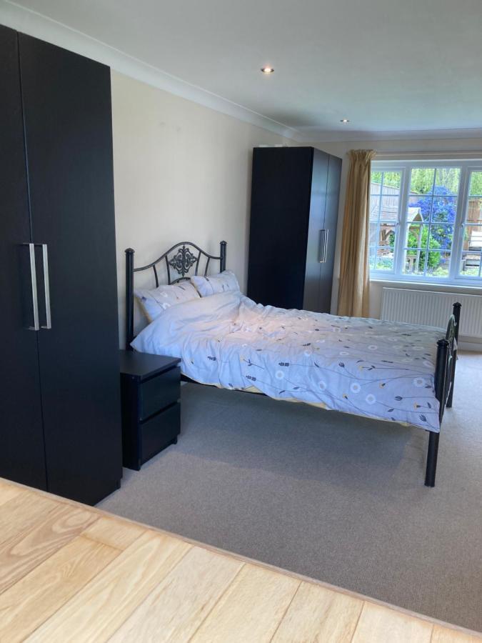 9 Chudleigh Close Apartment Bedford Luaran gambar